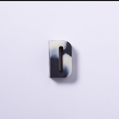 全天然字母手工皂 • 黑白奶
